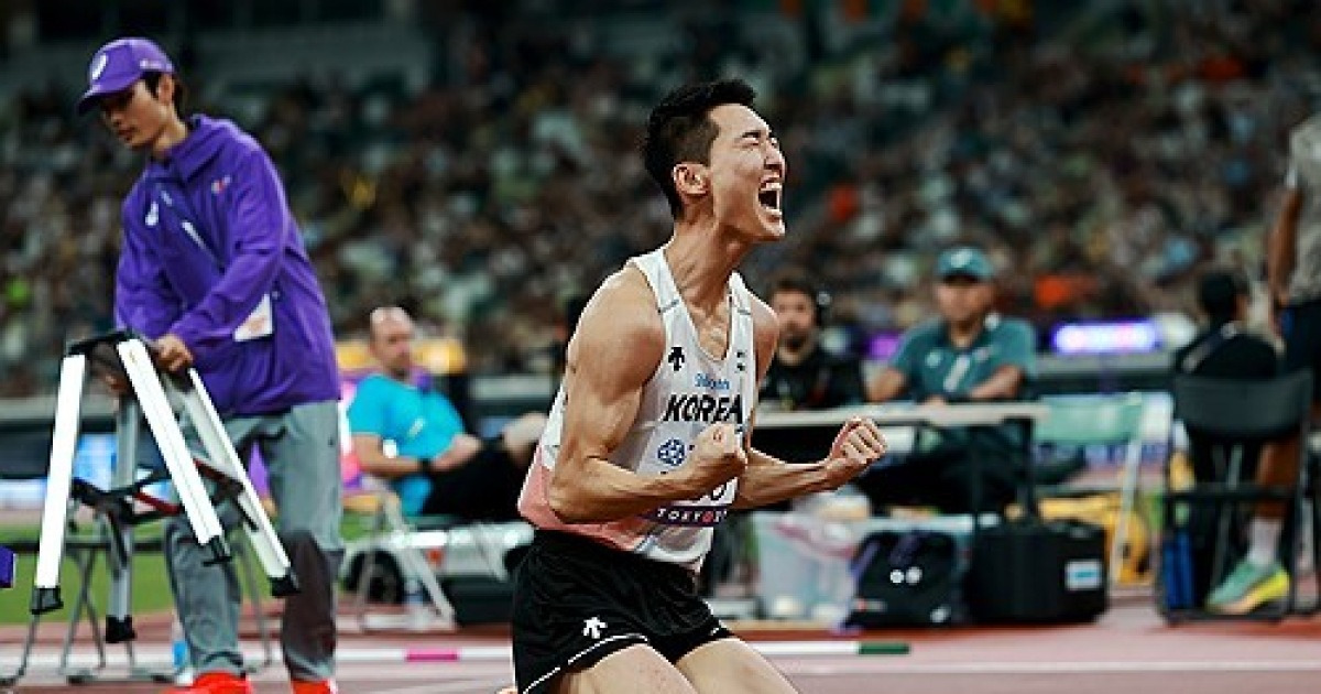 우상혁, 세계선수권 은메달로 9800만원 잭팟...올해 총 2억4천만원 수입