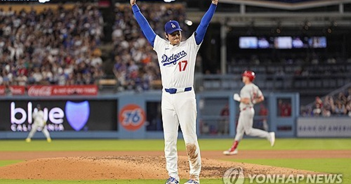 오타니가 역사를 만들었다...MLB 최초 50홈런·50탈삼진 동시 달성