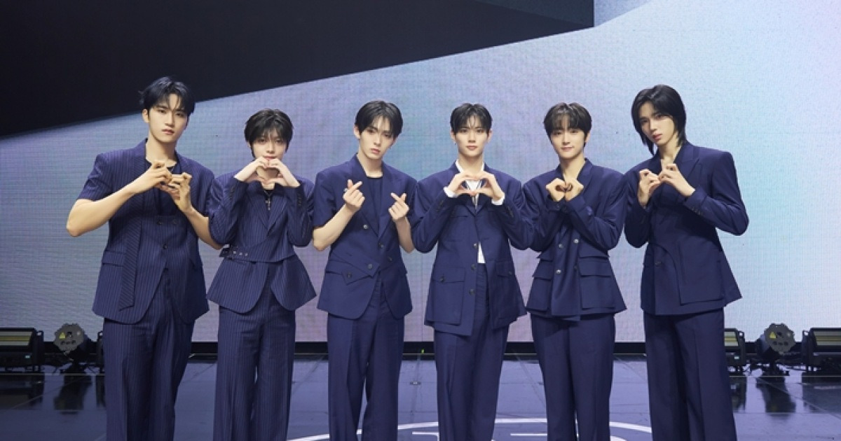 '유우마 합류' 루네이트 "연말 무대 있는 무대라면 어디라도"[현장EN:]