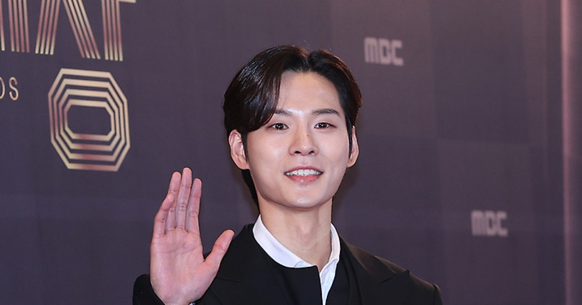 윤지온 "술 취해 오토바이 무단 운전…평생 뉘우치며 살겠다"[전문]