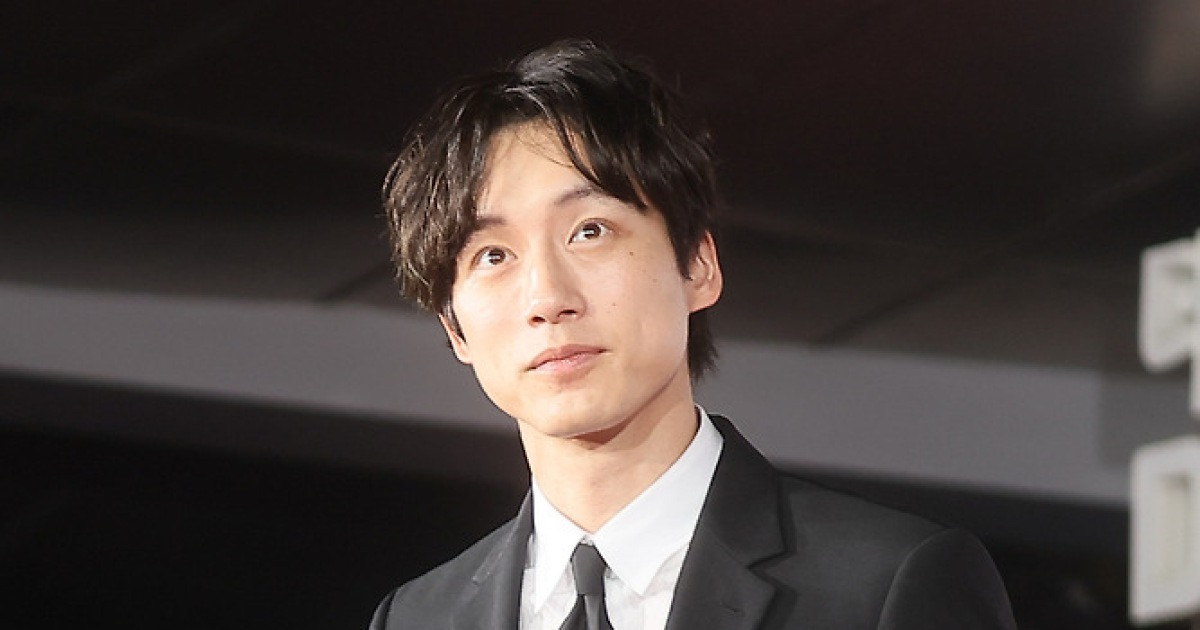 ‘양다리 의혹’ 사카구치 켄타로, 간담회 취소했지만…레카는 밟았다