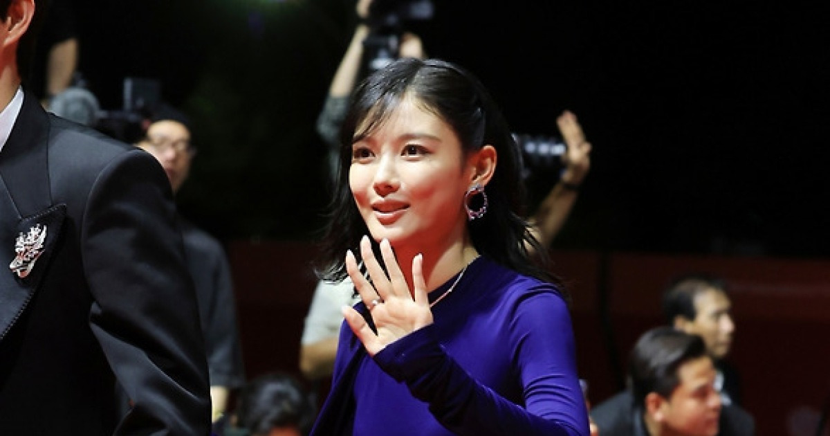 '파격' 김유정·전종서→'심플' 손예진·한소희, 레드카펫 빛낸 ★들 [30회 BIFF]