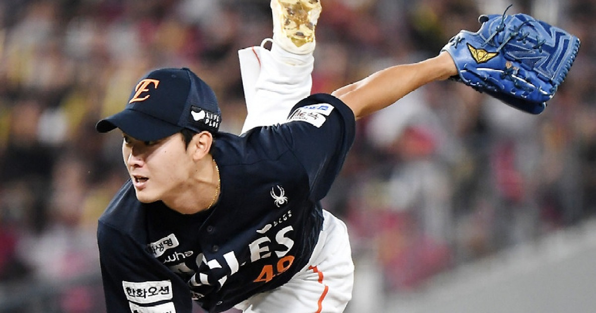'와 ERA 1.84' 방출로 끝났으면 어쩔 뻔했나, 한화의 눈 옳았다…"가을야구? 그건 감독님의 선택"