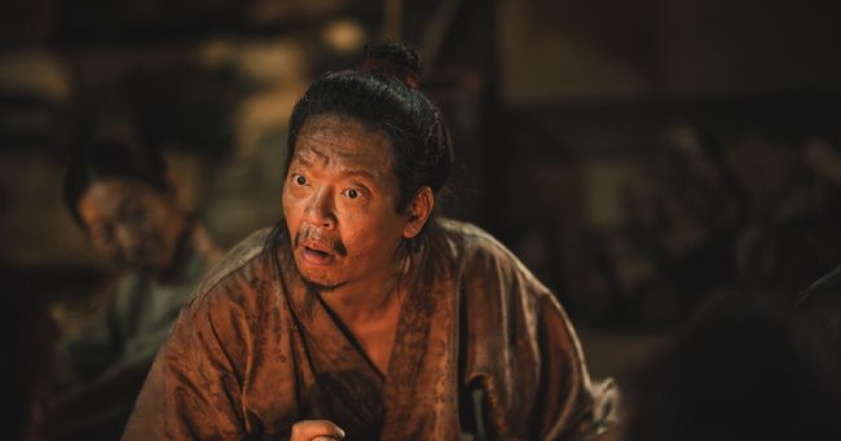 천의 얼굴, 박지환