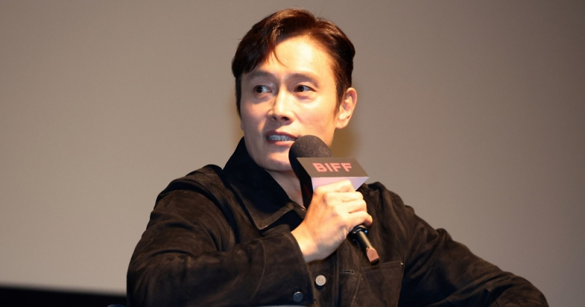 이병헌, 조 바이든과 뜻밖의 인연 "계속 말 걸어..휘청했다"[30회 BIFF]