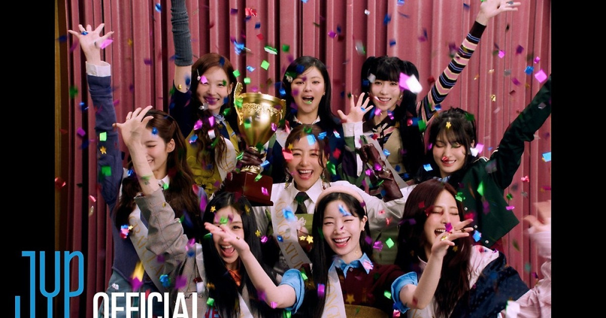 트와이스, 특별한 10주년…스페셜 앨범, 10월 10일 공개