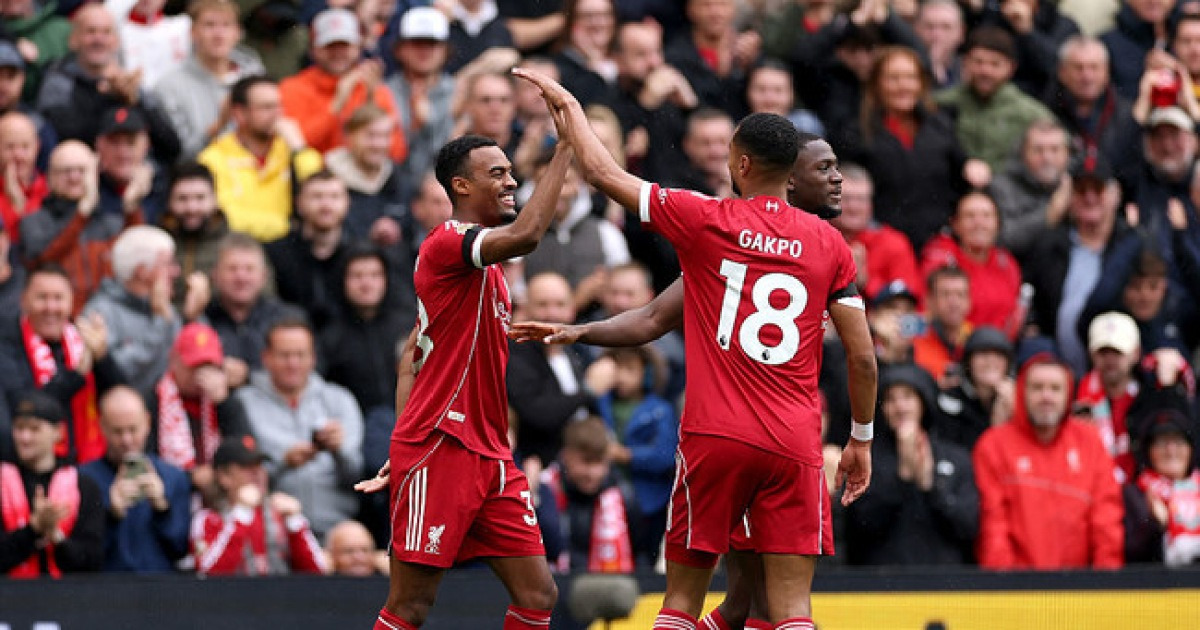 [PL REVIEW] '도저히 막을 수 없다' 리버풀, 파죽의 5연승...에버턴에 2-1, 머지사이드 더비 승리