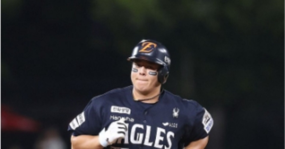 '송성문 120억 넘을까' 노시환, 2026 FA 앞두고 한화와 빅딜 예고