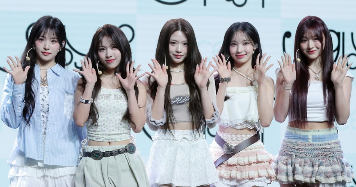 걸그룹 라방 중 비명 소리…'소속사 학대설' 멤버가 직접 입 열었다