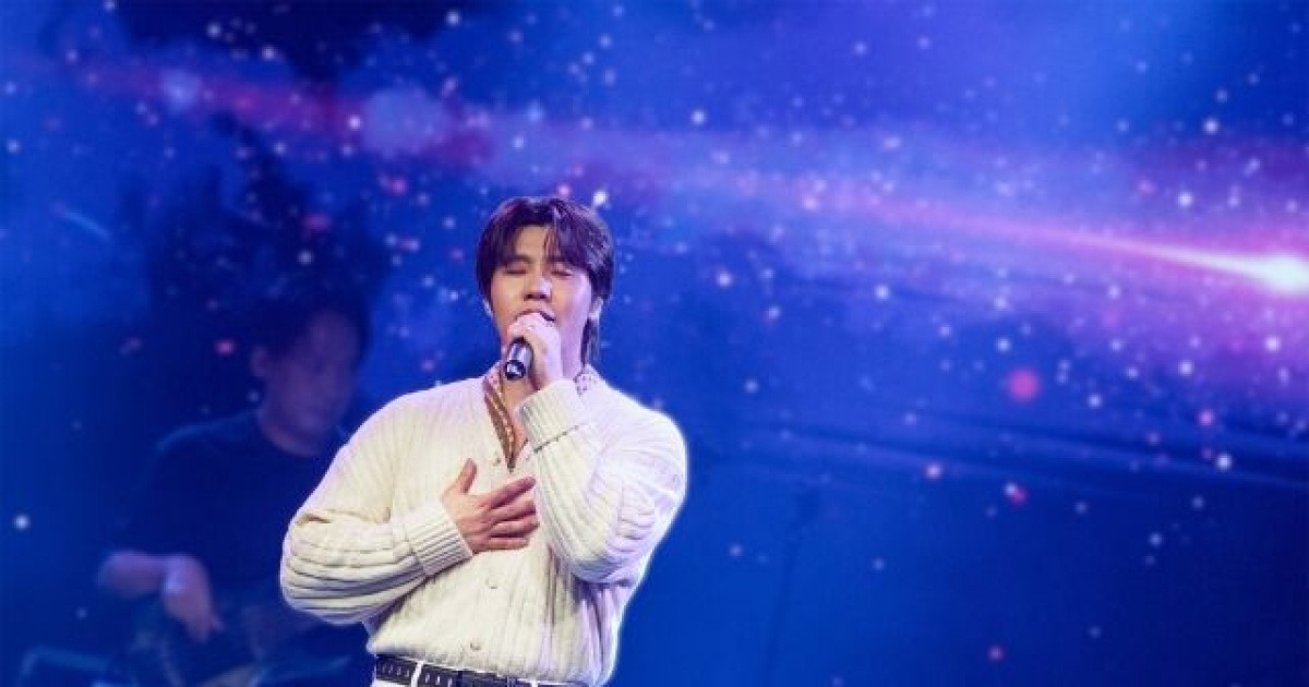 돌아온 이현 "앞으로도 여러분 앞에서 숨 쉬고 노래할 것"