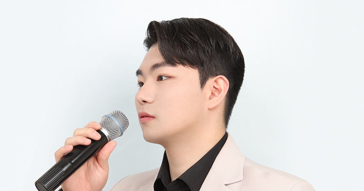 [지역 트로트★] "잘 참았다, 잘 견뎠다"…윤성준, 노래로 희망을 전하다 (인터뷰③)