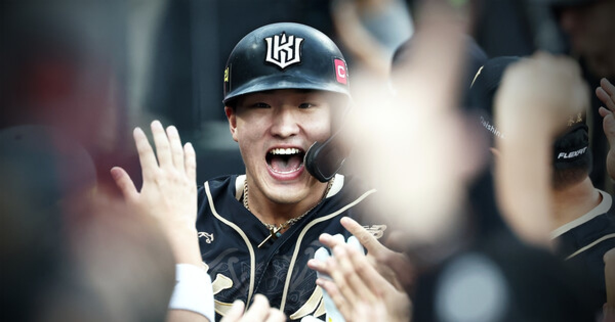 폰세 잡은 기세로 양창섭도...? 리그 최강 괴물 이긴 KT, 이번엔 노히트 수모 설욕전 [스춘 현장]