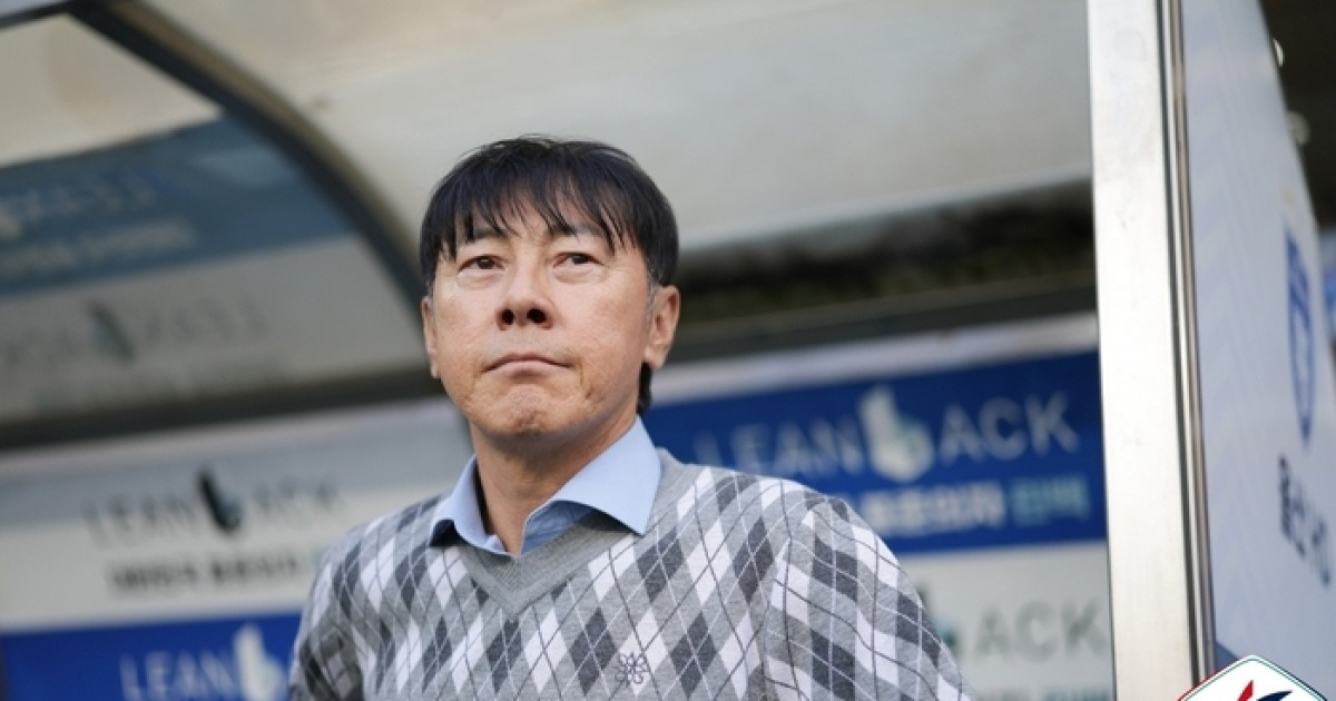 ‘충격의 5G 무승’ 신태용 감독, 안방 공개 저격 “원터치 패스해야 하는데 컨트롤하기 바빠” [현장 인터뷰]