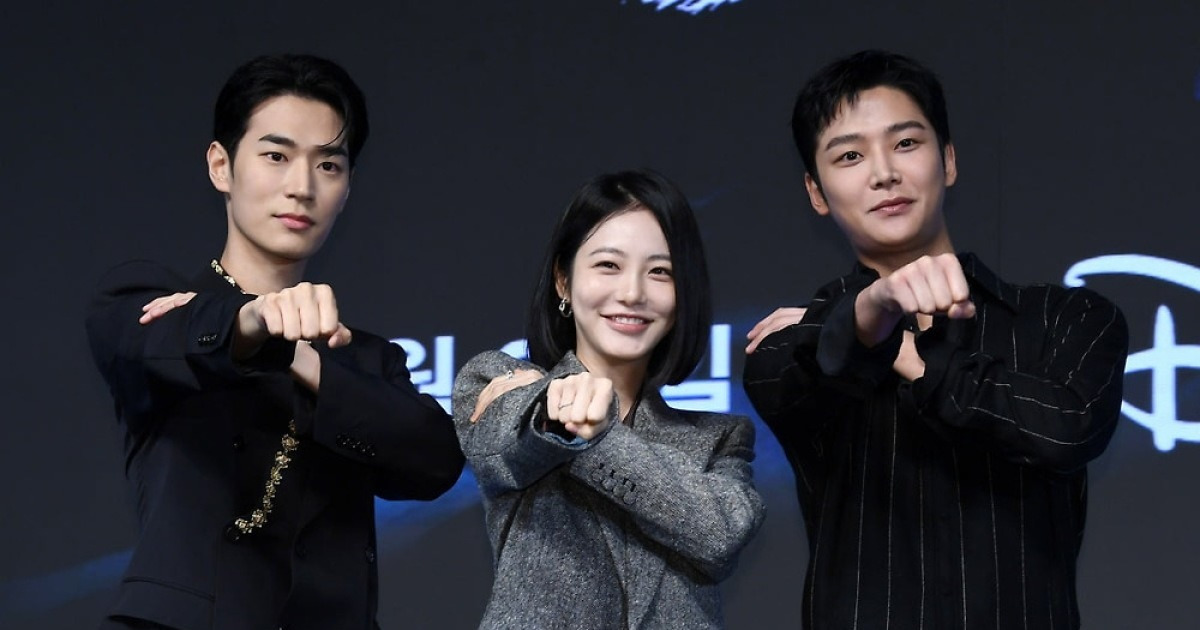 신예은, '입대' 로운·'제대' 박서함과 '탁류'에 휘말렸다…애교녀·문짝남들의 운명 개척기[종합]