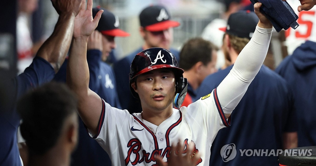 김하성, 10경기 연속 안타 행진…애틀랜타 9연승 질주