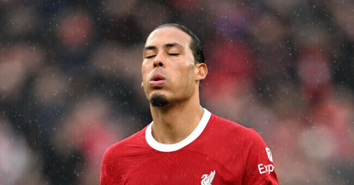 아니 이게 맞아?... 반 다이크 발롱도르 순위 공개에 리버풀 팬들 분노, “신뢰할 수 없는 순위”