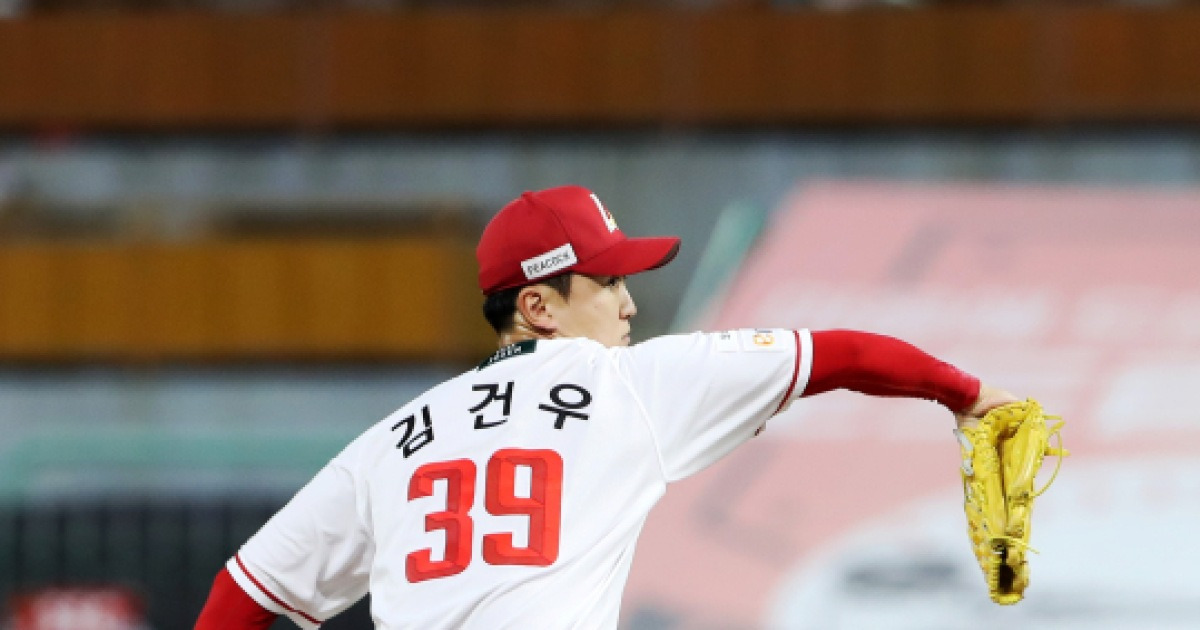 6회 1사까지 노히트노런, 무려 12탈삼진…'호랑이 타선' 압도한 SSG 김건우 [IS 인천]