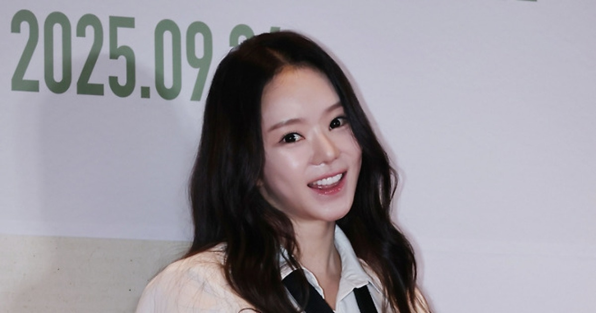 '활동 중단' 서우, 6년만 공식 석상…'40세' 믿기지 않는 동안 미모