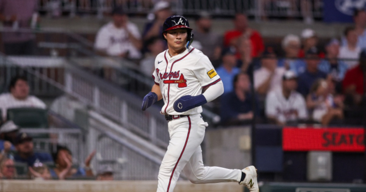 애틀랜타 홀린 '어썸킴'… 김하성, 10G 연속 안타·호수비 '펄펄'