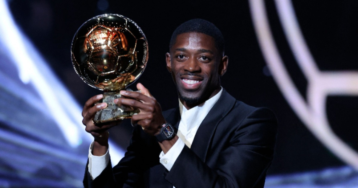 'PSG 트레블 주역' 뎀벨레, 발롱도르 수상…바르사 떠나 PSG에서 활짝