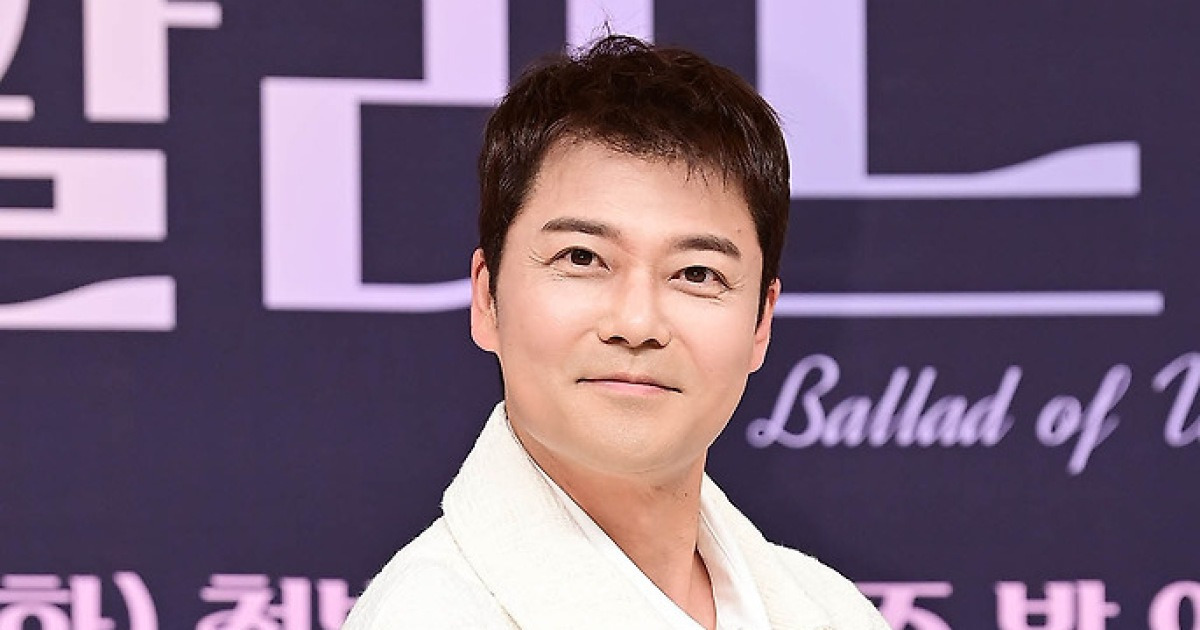 전현무, ♥홍주연 연애설 또 언급 "가상인지 현실인지 행복하다" (엑's 현장)[종합]