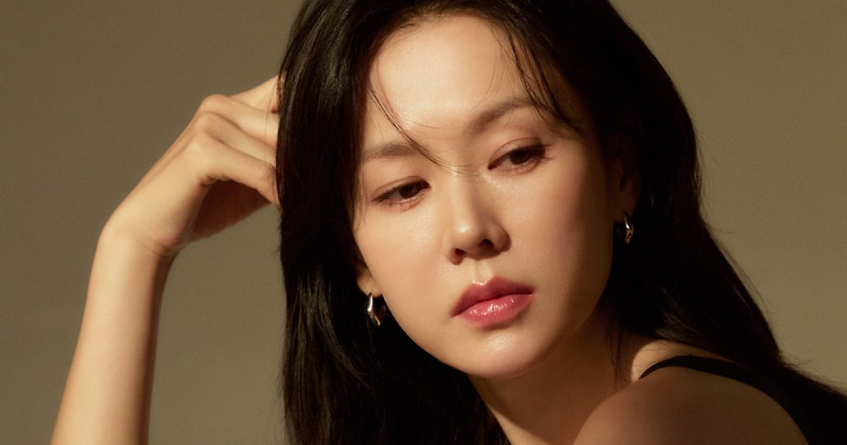 손예진 "'밀회'할 수 있어" ♥현빈과 결혼 후 경력단절 걱정? (어쩔수가없다)[인터뷰 종합]