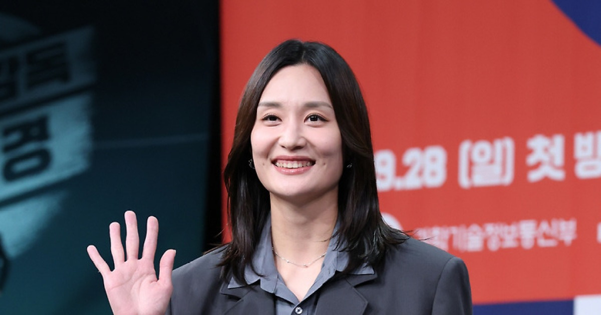 '신인감독' 표승주 "김연경, 감독되더니 차분해져…원래라면 '식빵'할텐데"