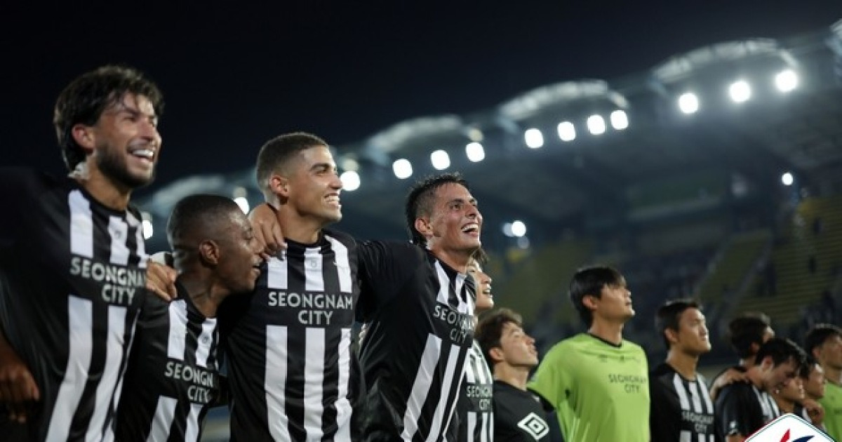 [K리그2 포인트] 외인 5명 다 터졌다...성남, 12경기 무패+5위 등극 비결→15골 후이즈가 중심