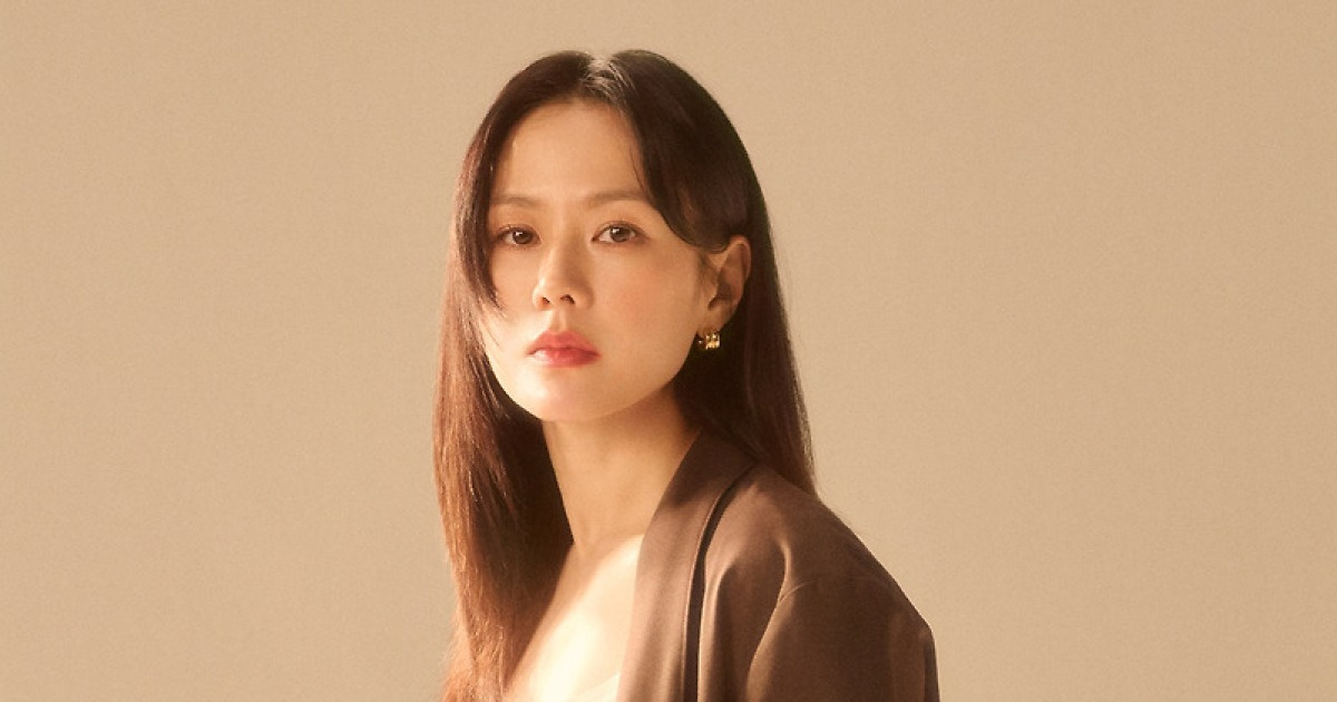 현빈, '손예진♥이병헌' 부부 연기 질투했을까 "진한 연기는 아닌데" (어쩔수가없다)[엑's 인터뷰]