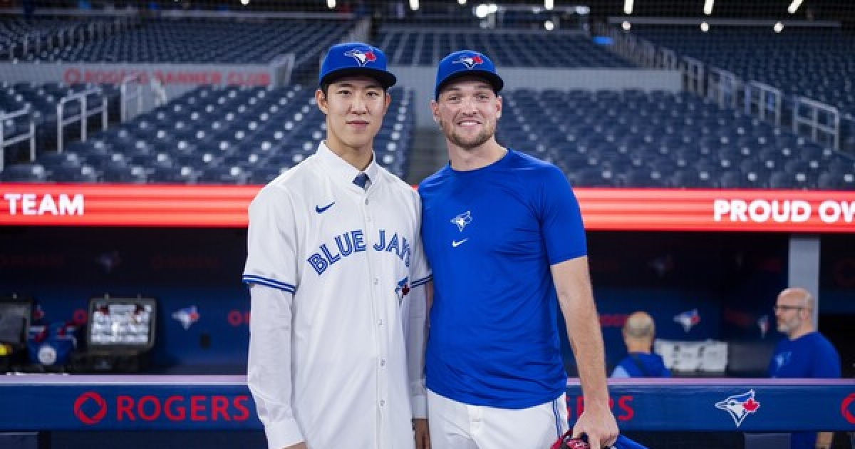 고교 랭킹 1-2위의 엇갈린 선택...박준현은 7억원에 KBO 도전, 문서준은 21억원에 MLB 토론토와 계약 [스춘 이슈]
