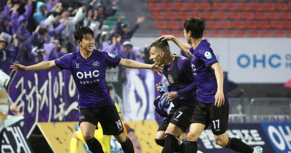 ‘좀비 축구’ FC안양, 광주 잡고 '6강 희망' 불 지핀다