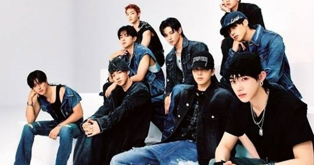 더보이즈 측 “응원봉 논란, QWER 측에 변경 요청했지만…결론 못 내” [전문]