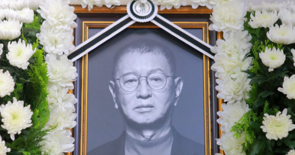 KBS 일대서 故전유성 노제…'개콘' 녹화장도 찾는다