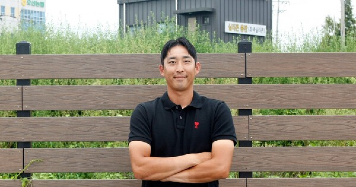 은퇴 1년 송민규, '은행원에서 테니스 현장으로'