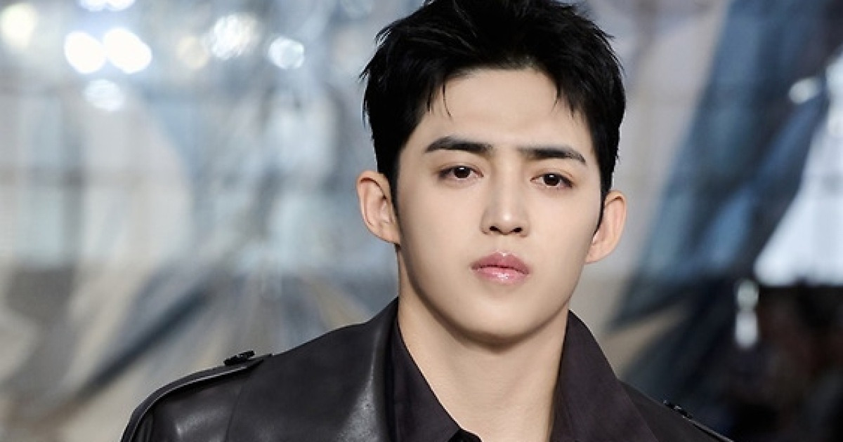 세븐틴 에스쿱스, K팝 아티스트 최초 보스 패션쇼 피날레 장식‥클래식한 아우라