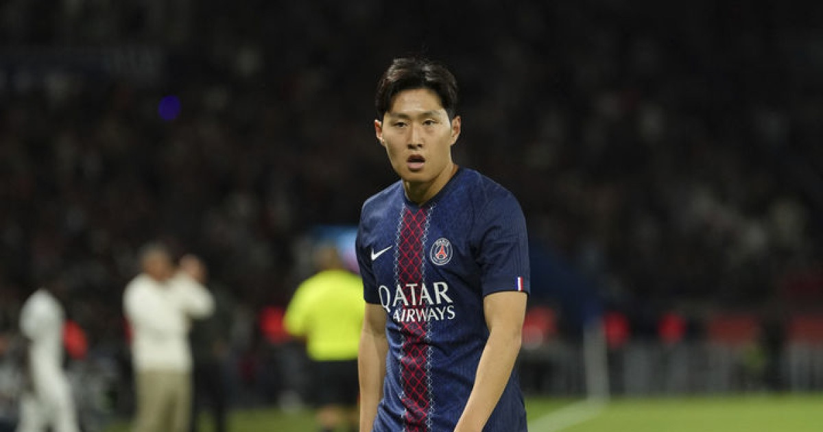 이강인, AFC 올해의 국제선수 후보…구보·타레미와 3파전