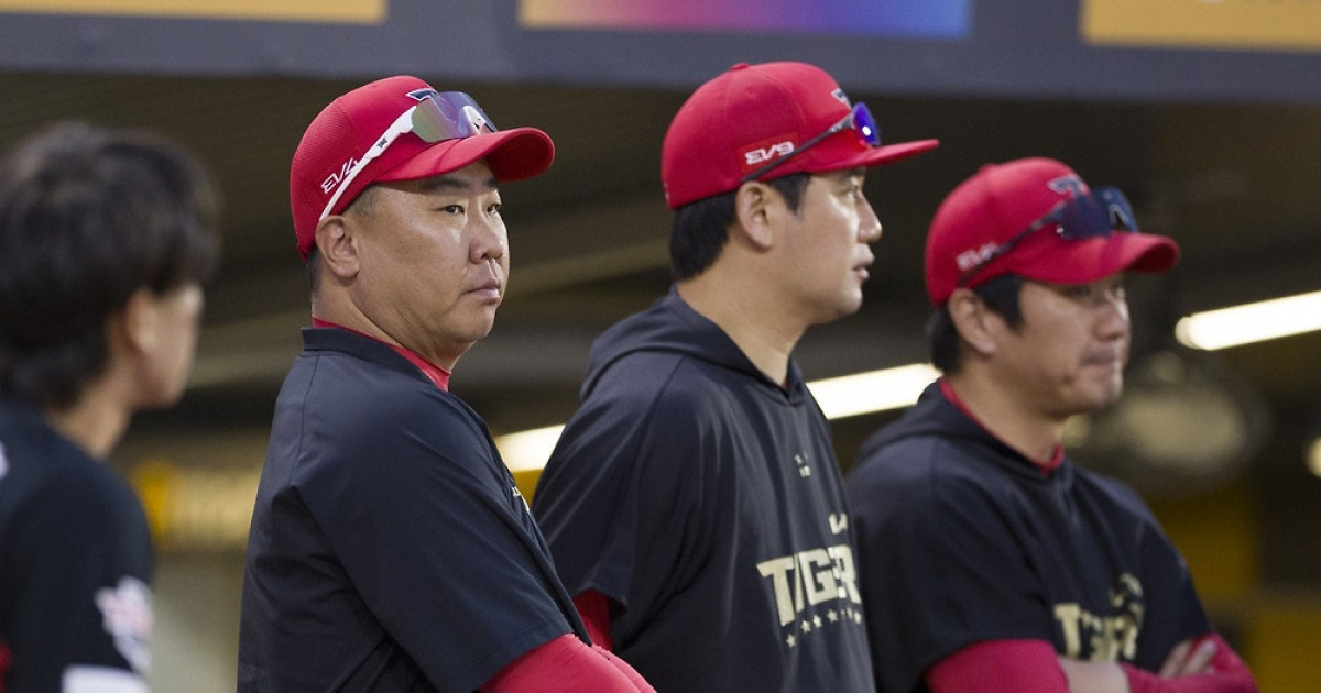 KIA, KBO ‘최초 불명예’ 썼다…통합우승 직후 PS 탈락, 무너진 디펜딩 챔피언의 위상