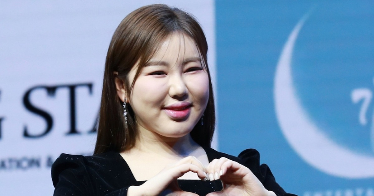송가인, 내년 결혼설 솔솔..母 "묶어서라도 보낼 것" 단호 발언[편스토랑][별별TV]
