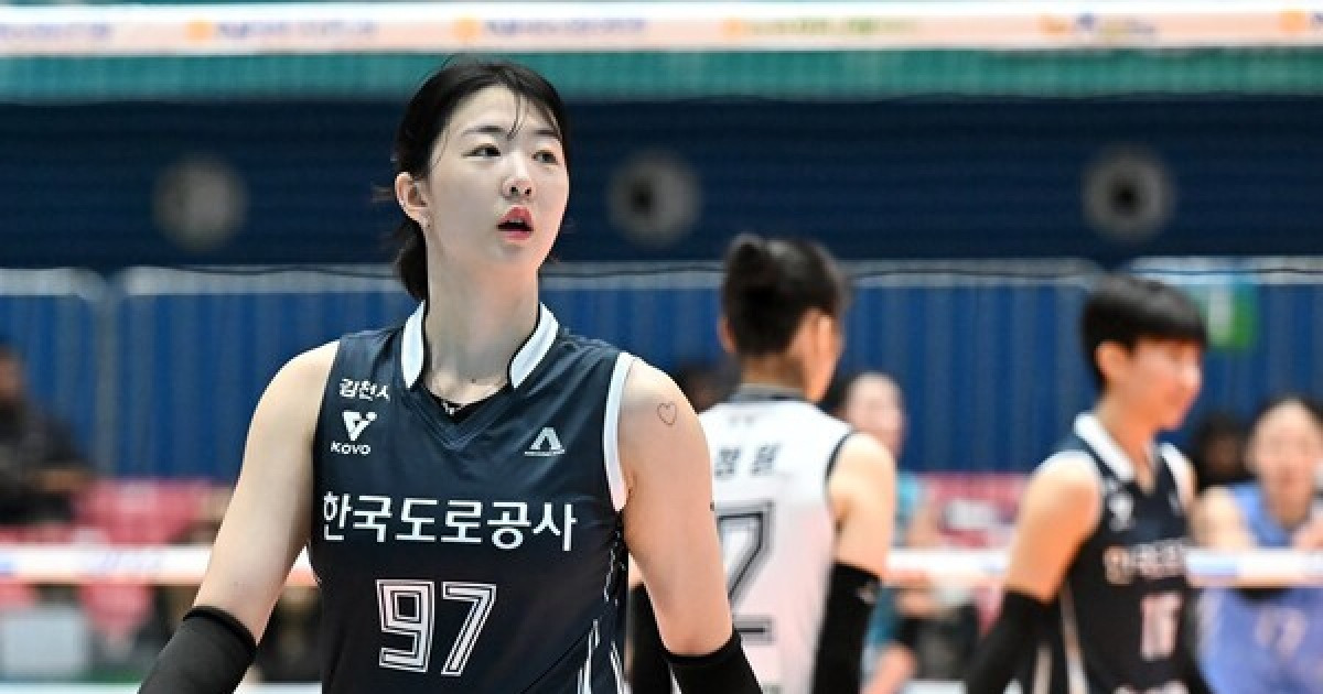 [STN 현장] '강소휘-황연주 듀오 맹공' 한국도로공사, GS칼텍스 3-1 제압...KOVO컵 결승 진출