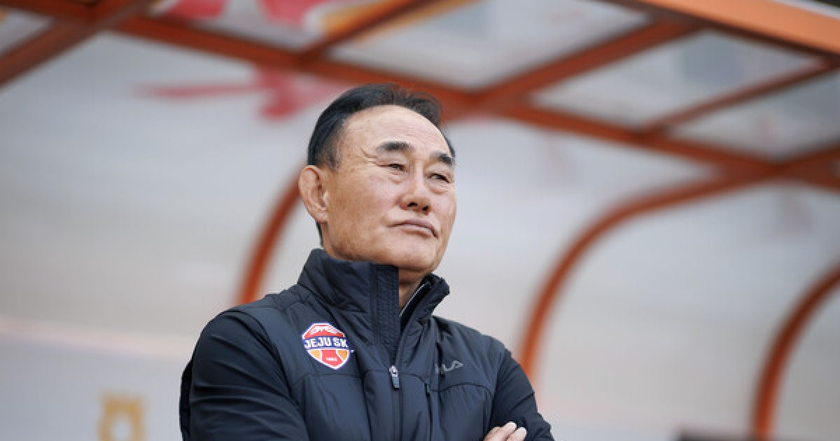 '11위-2부 강등 위기' 김학범 제주 SK 감독, 결국 자진 사퇴