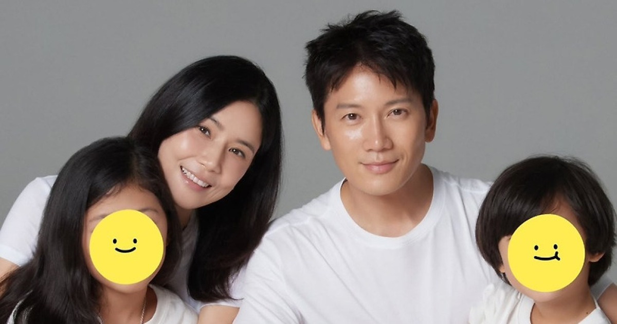 지성♥이보영, 폭풍 성장 딸·아들과 결혼 12주년 자축‥사랑하면 닮는다더니