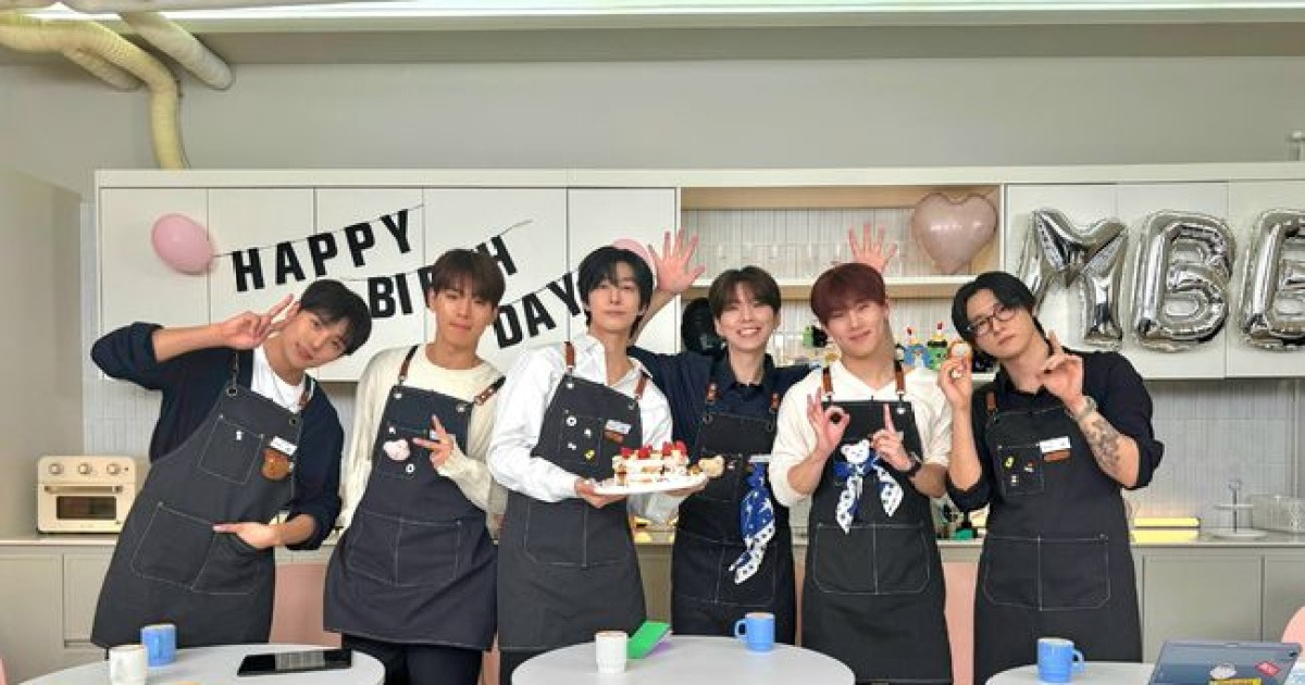 몬스타엑스, ♥몬베베 10주년 생일맞이 바리스타 변신