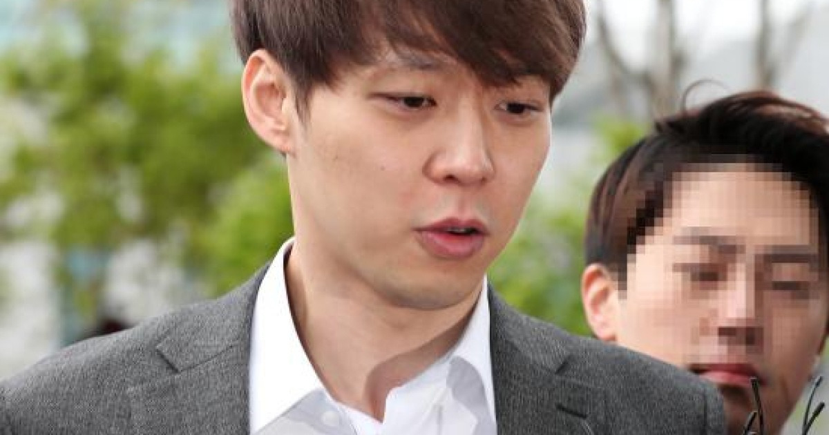 '독자 활동 금지' 어긴 박유천, "전 소속사에 5억 원 배상" 2심 판결 나왔다