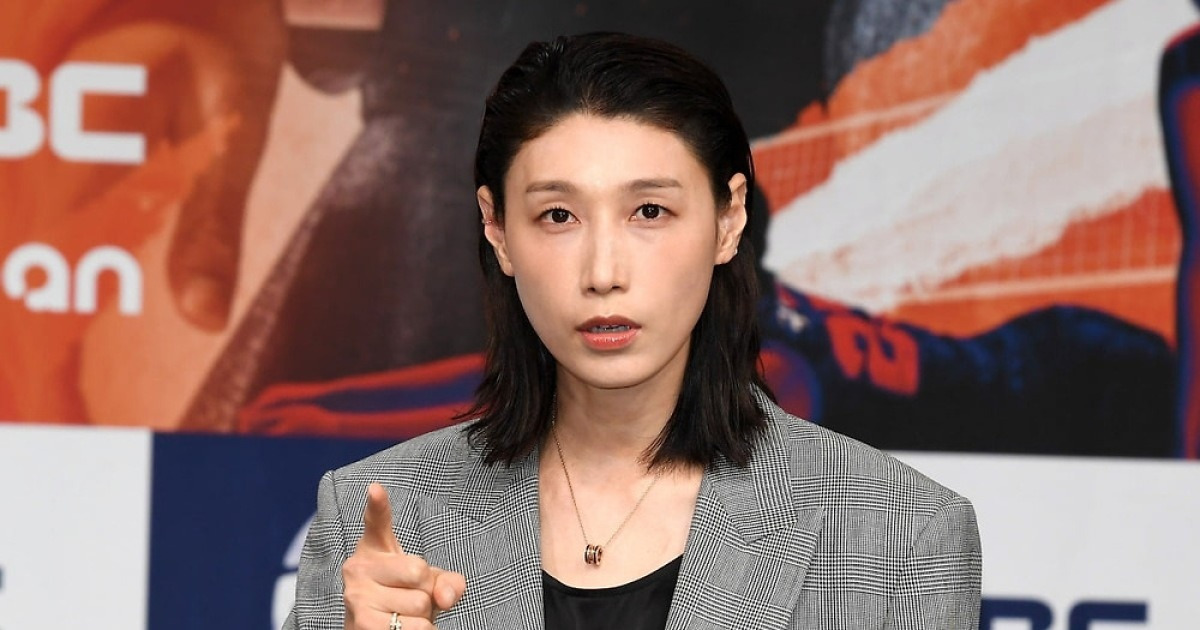 '은퇴' 김연경, 흥국생명 공개 저격했다 "잘 좀 해라…불편한 상대로 만나, 이기고 싶어" ('신인감독')