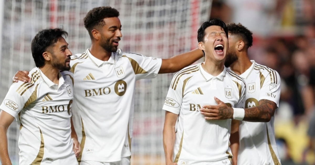 “손흥민이 독일어로 말 걸어 고마웠다” 득점만큼 빛나는 친화력, LAFC 동료도 수장도 엄지 척…美 ‘친절함과 인간미까지 입증’