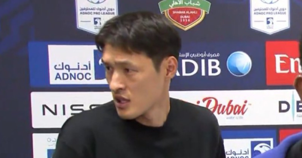 ‘초비상’ 홍명보 감독 내일 기자회견 주목…목발 짚은 박용우, ‘회복 수개월 소요’ 부상 의심