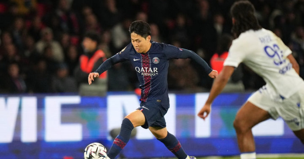 '이강인 선발로 80분' PSG, 오세르 2-0 꺾고 리그 선두 질주
