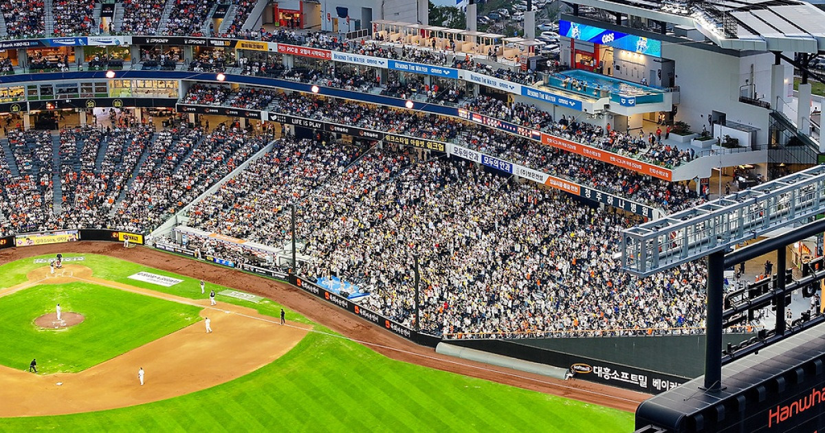2025 KBO리그, 사상 최초로 1200만 관중 돌파…최다 관중 삼성, 최다 증가율 한화가 유독 빛났다, KIA는 나홀로 관중 동원 ‘뒷걸음질’