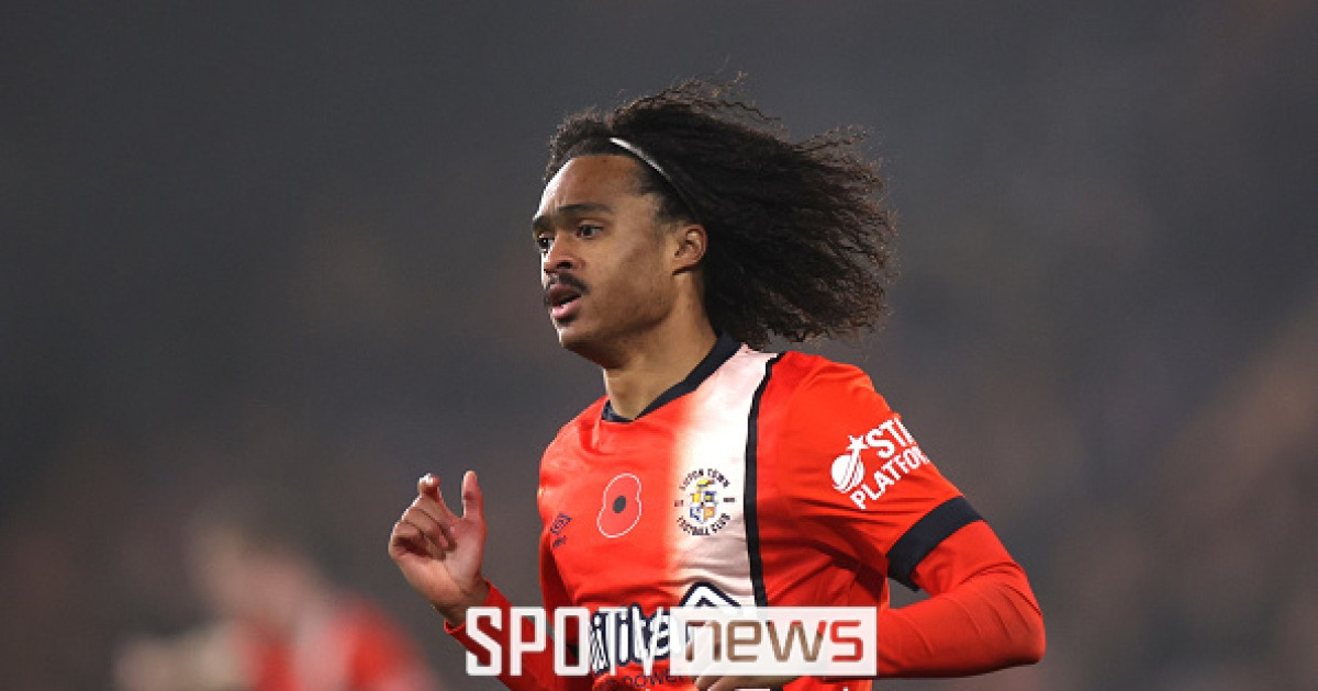 '중국? 월드컵도 못 나가잖아' 中 두 번 울리는 '오피셜' 공식발표 떴다...중국 귀화는 없다, 9월 이어 10월도 퀴라소로