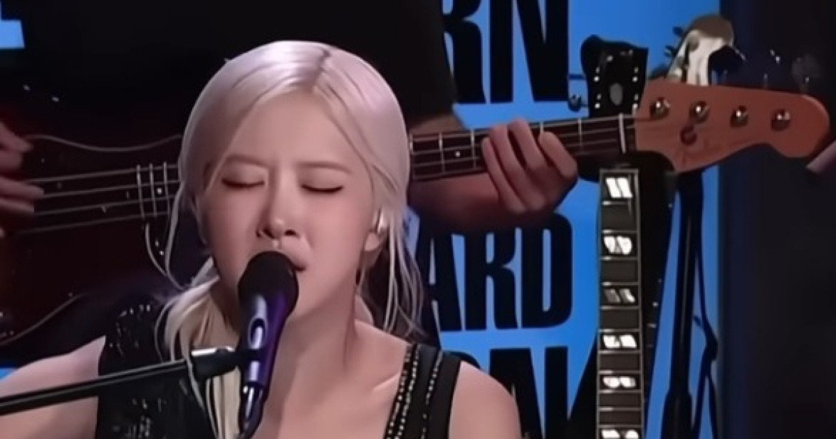 로제, 美방송서 '아티스트' 면모 유감없이 발휘... 오아시스 폴사이먼에서  라나델레이까지 라이브 [K-EYES]